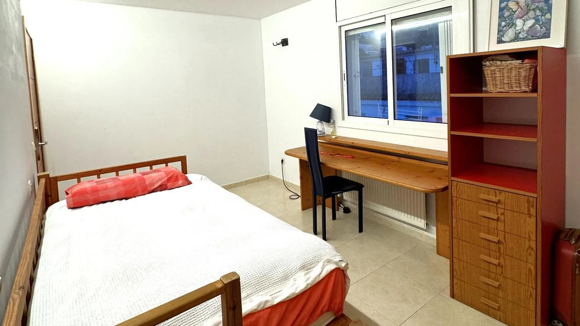 Joel Jan\'S Room location
